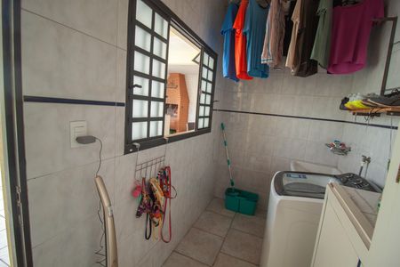 Casa à venda com 307m², 3 quartos e 2 vagas