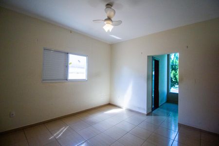 Casa de condomínio para alugar com 240m², 3 quartos e 4 vagas Casa de condomínio para alugar com 240m², 3 quartos e 4 vagasSuíte