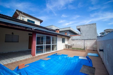 Casa de condomínio para alugar com 240m², 3 quartos e 4 vagas Casa de condomínio para alugar com 240m², 3 quartos e 4 vagasÁrea externa