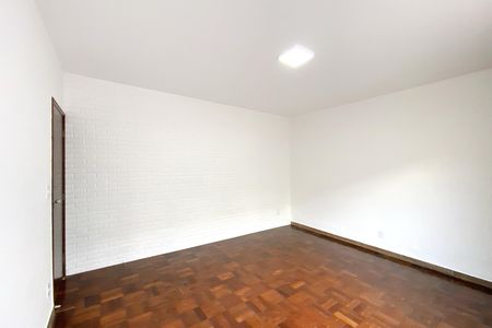Casa para alugar com 400m², 5 quartos e 2 vagas Casa para alugar com 400m², 5 quartos e 2 vagasSala de Estar