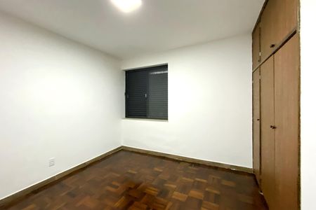 Casa para alugar com 400m², 5 quartos e 2 vagas Casa para alugar com 400m², 5 quartos e 2 vagasQuarto 4