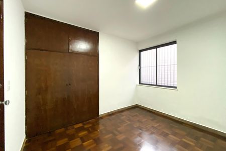 Casa para alugar com 400m², 5 quartos e 2 vagas Casa para alugar com 400m², 5 quartos e 2 vagasQuarto 3