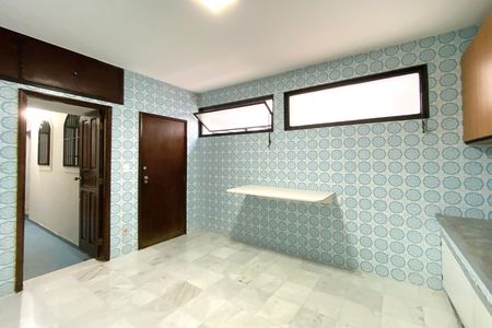 Casa para alugar com 400m², 5 quartos e 2 vagas Casa para alugar com 400m², 5 quartos e 2 vagasCozinha