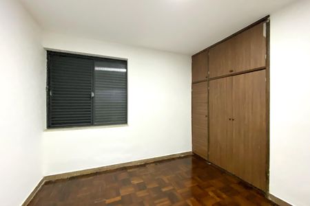 Casa para alugar com 400m², 5 quartos e 2 vagas Casa para alugar com 400m², 5 quartos e 2 vagasQuarto 4
