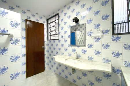 Casa para alugar com 400m², 5 quartos e 2 vagas Casa para alugar com 400m², 5 quartos e 2 vagasBanheiro