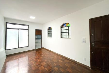 Casa para alugar com 400m², 5 quartos e 2 vagas Casa para alugar com 400m², 5 quartos e 2 vagasSala de Jantar
