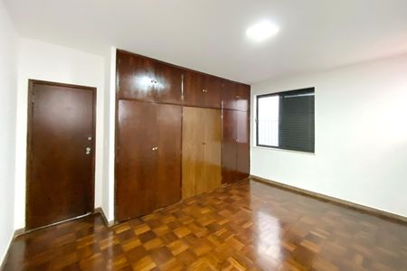 Casa para alugar com 400m², 5 quartos e 2 vagas Casa para alugar com 400m², 5 quartos e 2 vagasSuite