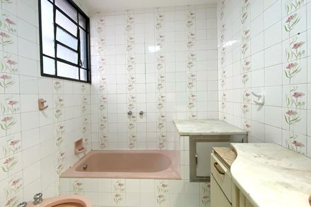 Casa para alugar com 400m², 5 quartos e 2 vagas Casa para alugar com 400m², 5 quartos e 2 vagasBanheiro da Suíte