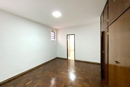 Casa para alugar com 400m², 5 quartos e 2 vagas Casa para alugar com 400m², 5 quartos e 2 vagasSuite