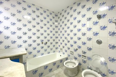 Casa para alugar com 400m², 5 quartos e 2 vagas Casa para alugar com 400m², 5 quartos e 2 vagasBanheiro