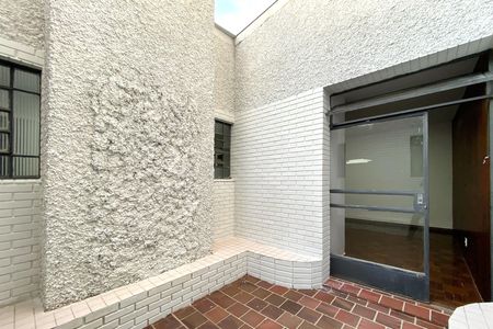 Casa para alugar com 400m², 5 quartos e 2 vagas Casa para alugar com 400m², 5 quartos e 2 vagasVaranda do Quarto 2