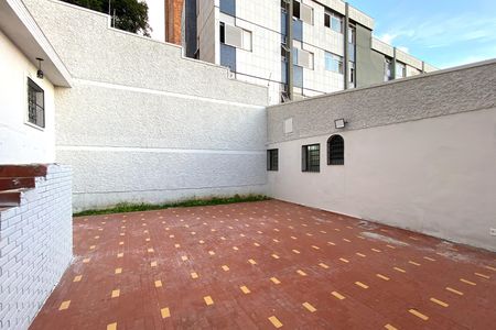 Casa para alugar com 400m², 5 quartos e 2 vagas Casa para alugar com 400m², 5 quartos e 2 vagasQuintal