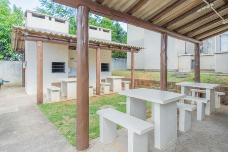 Apartamento à venda com 42m², 2 quartos e 1 vaga Apartamento à venda com 42m², 2 quartos e 1 vagaÁrea comum - Churrasqueira