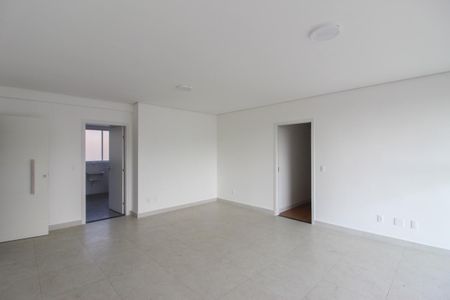Apartamento para alugar com 113m², 4 quartos e 3 vagasSala