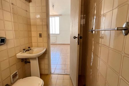 Apartamento à venda com 80m², 1 quarto e 2 vagas Apartamento à venda com 80m², 1 quarto e 2 vagasBanheiro