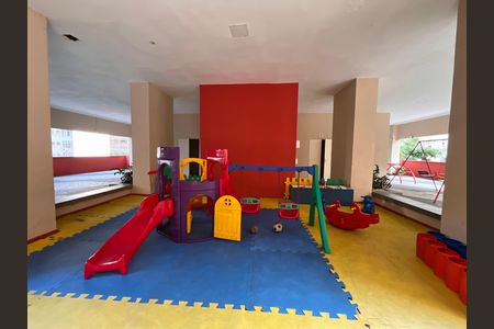 Apartamento à venda com 80m², 1 quarto e 2 vagas Apartamento à venda com 80m², 1 quarto e 2 vagasÁrea comum - Playground