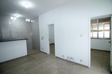 Casa para alugar com 60m², 2 quartos e sem vagaSala