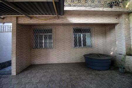Casa para alugar com 60m², 2 quartos e sem vagaQuintal frente