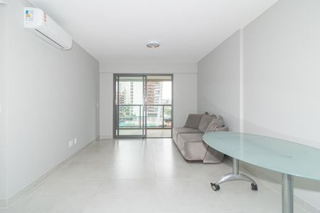 Sala de apartamento para alugar com 1 quarto, 53m² em Indianópolis, São Paulo