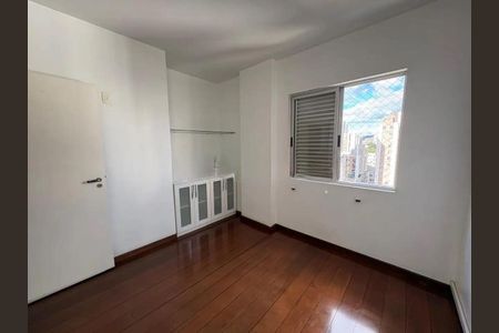 Apartamento para alugar com 4 quartos, 140m² em Centro, Belo Horizonte