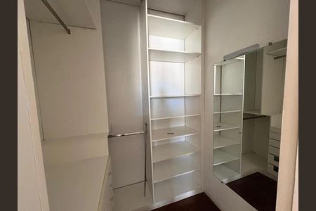 Apartamento para alugar com 140m², 4 quartos e 3 vagas