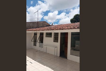 Casa à venda com 99m², 3 quartos e 4 vagasÁrea externa