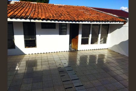 Casa à venda com 99m², 3 quartos e 4 vagasÁrea externa