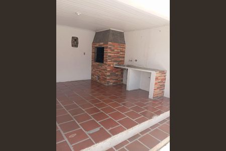 Casa à venda com 99m², 3 quartos e 4 vagasÁrea externa