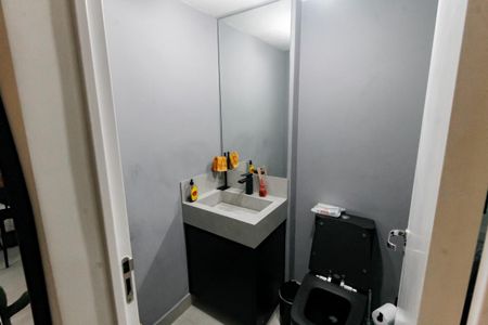 Apartamento à venda com 83m², 2 quartos e 2 vagas Apartamento à venda com 83m², 2 quartos e 2 vagasBanheiro Corredor