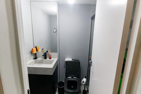 Apartamento à venda com 83m², 2 quartos e 2 vagas Apartamento à venda com 83m², 2 quartos e 2 vagasBanheiro Corredor