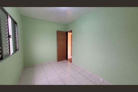 Quarto 01 de apartamento para alugar com 2 quartos, 98m² em Jardim Aracare, Itaquaquecetuba