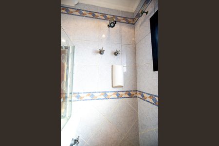 Apartamento para alugar com 386m², 4 quartos e 4 vagas Apartamento para alugar com 386m², 4 quartos e 4 vagasBanheiro da suíte 01