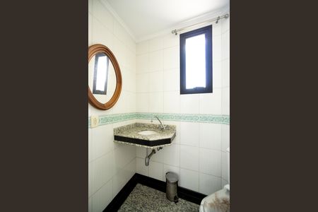 Apartamento para alugar com 386m², 4 quartos e 4 vagas Apartamento para alugar com 386m², 4 quartos e 4 vagasLavabo