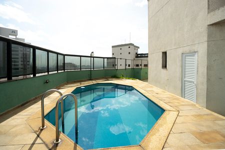 Apartamento para alugar com 386m², 4 quartos e 4 vagas Apartamento para alugar com 386m², 4 quartos e 4 vagasPiscina