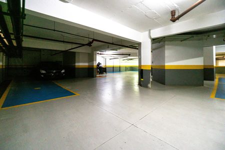 Apartamento para alugar com 386m², 4 quartos e 4 vagas Apartamento para alugar com 386m², 4 quartos e 4 vagasGaragem