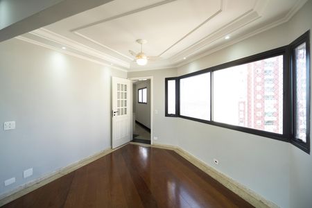 Apartamento para alugar com 386m², 4 quartos e 4 vagas Apartamento para alugar com 386m², 4 quartos e 4 vagasSala de jantar