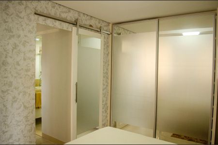 Apartamento à venda com 220m², 4 quartos e 2 vagas