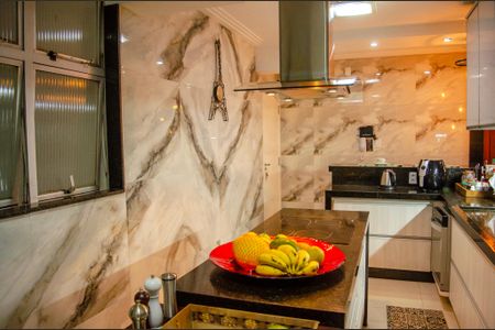 Apartamento à venda com 220m², 4 quartos e 2 vagas