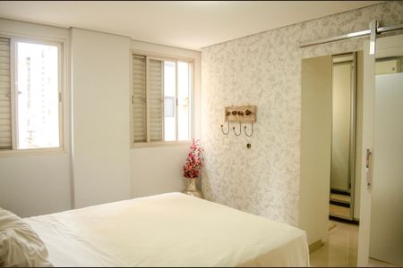 Apartamento à venda com 220m², 4 quartos e 2 vagas