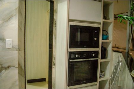 Apartamento à venda com 220m², 4 quartos e 2 vagas