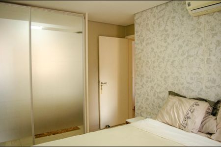 Apartamento à venda com 220m², 4 quartos e 2 vagas