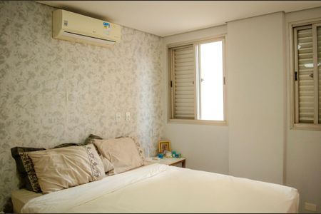 Apartamento à venda com 220m², 4 quartos e 2 vagas