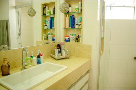 Apartamento à venda com 220m², 4 quartos e 2 vagas