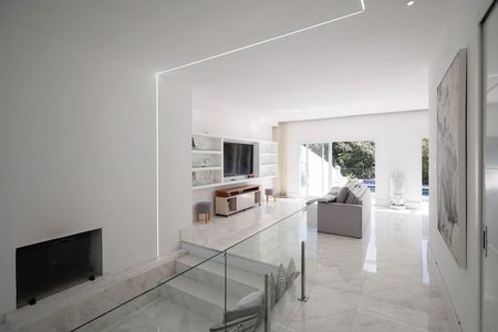 Casa à venda com 500m², 7 quartos e 7 vagas Casa à venda com 500m², 7 quartos e 7 vagasSala