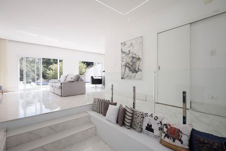 Casa à venda com 500m², 7 quartos e 7 vagas Casa à venda com 500m², 7 quartos e 7 vagasSala