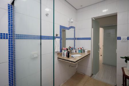 Casa à venda com 500m², 7 quartos e 7 vagas Casa à venda com 500m², 7 quartos e 7 vagasBanheiro da Suíte