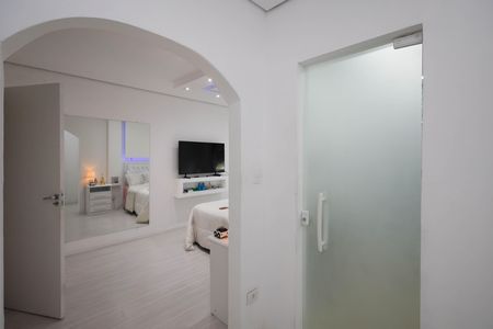 Casa à venda com 500m², 7 quartos e 7 vagas Casa à venda com 500m², 7 quartos e 7 vagasCloset