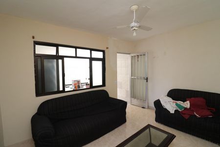 Sala de casa para alugar com 3 quartos, 60m² em Jardim Carioca, Rio de Janeiro