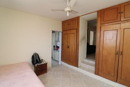 Quarto de casa para alugar com 3 quartos, 60m² em Jardim Carioca, Rio de Janeiro