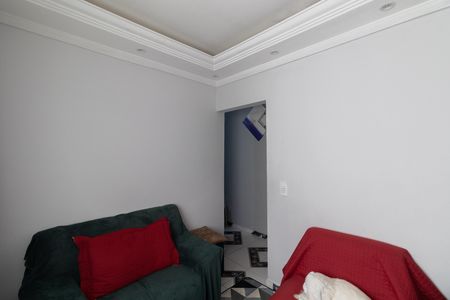 Sala de casa para alugar com 2 quartos, 65m² em Jardim das Oliveiras, São Paulo